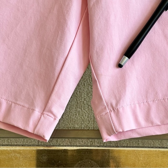 Vineyard Vines Men's Light Pink Flat Front Shorts - Picture 4 of 10